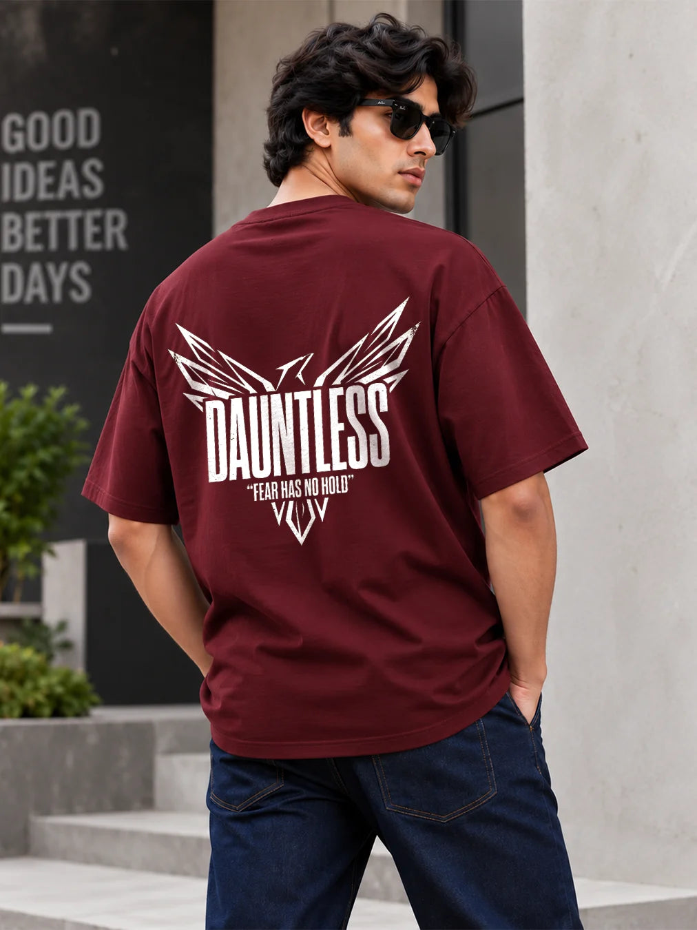DAUNTLESS - OVERSIZED ROUND NECK Secondary image