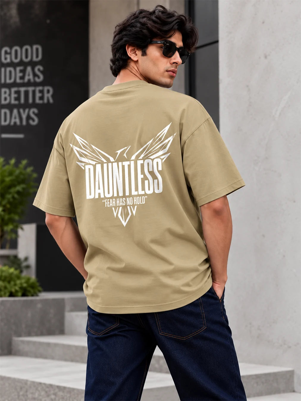 DAUNTLESS - OVERSIZED ROUND NECK
