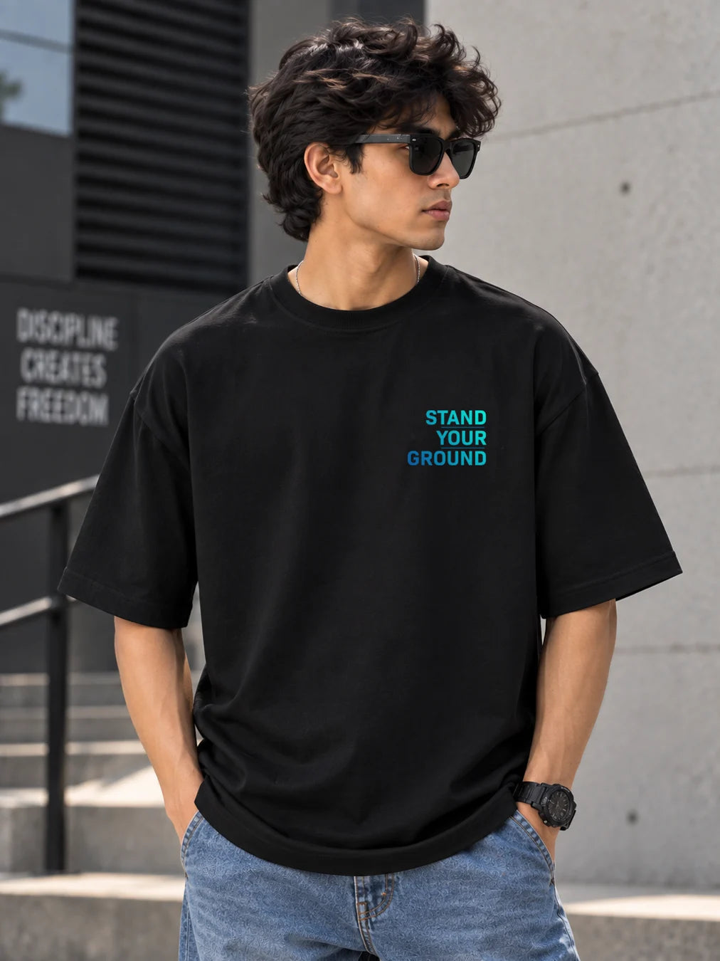 RESOLUTE - OVERSIZED ROUND NECK Secondary image