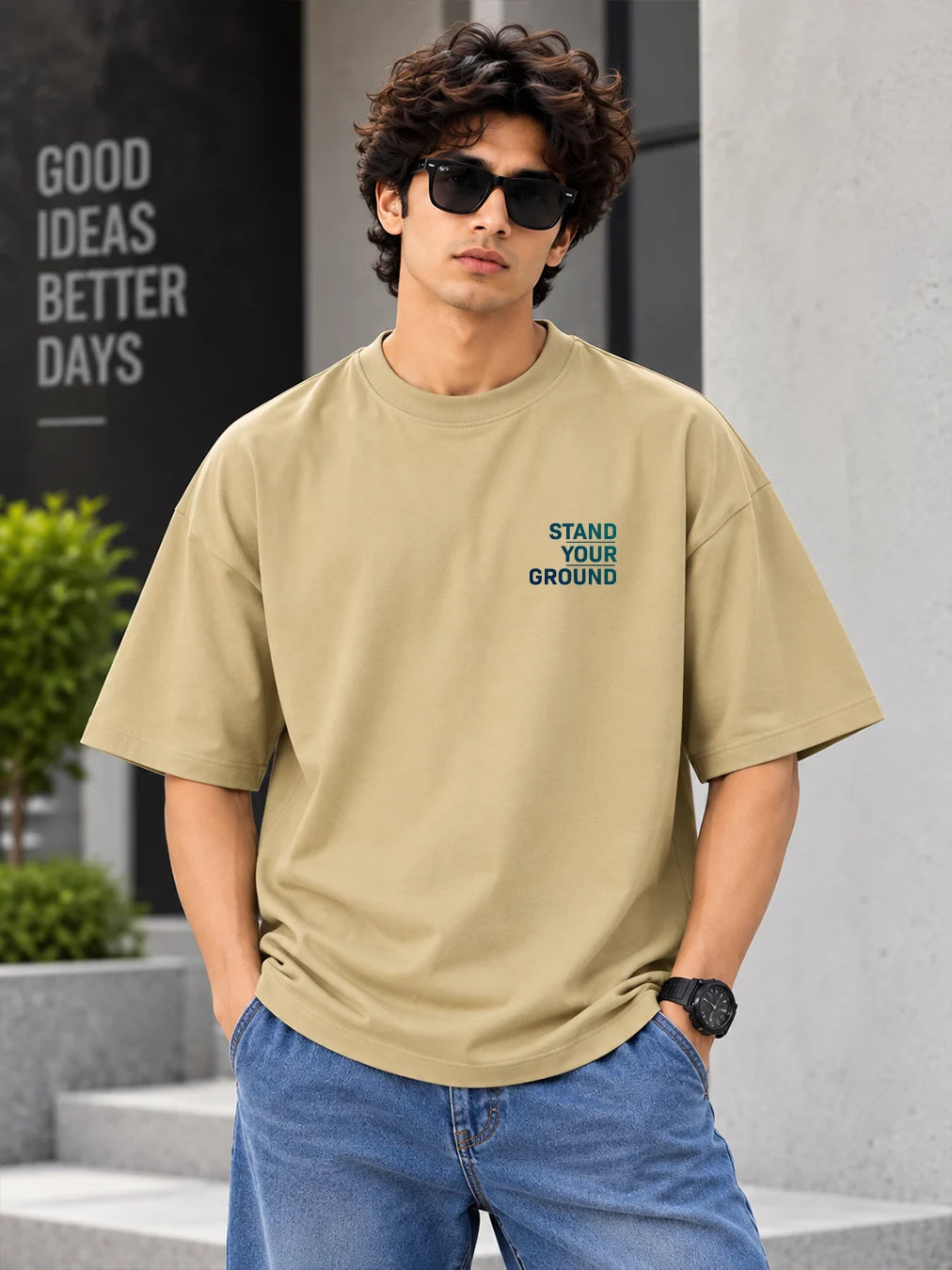 RESOLUTE - OVERSIZED ROUND NECK